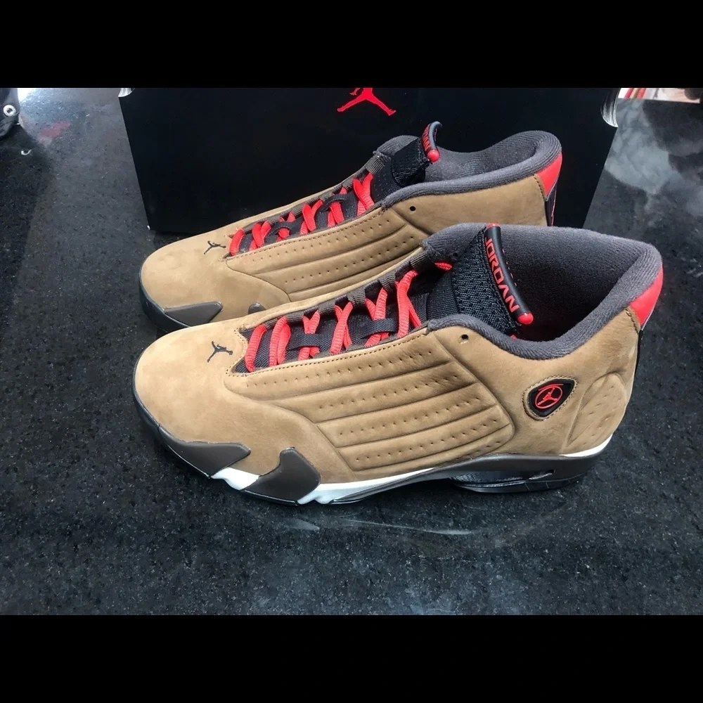 Sz 7.5 Air Jordan 14 Retro SE 